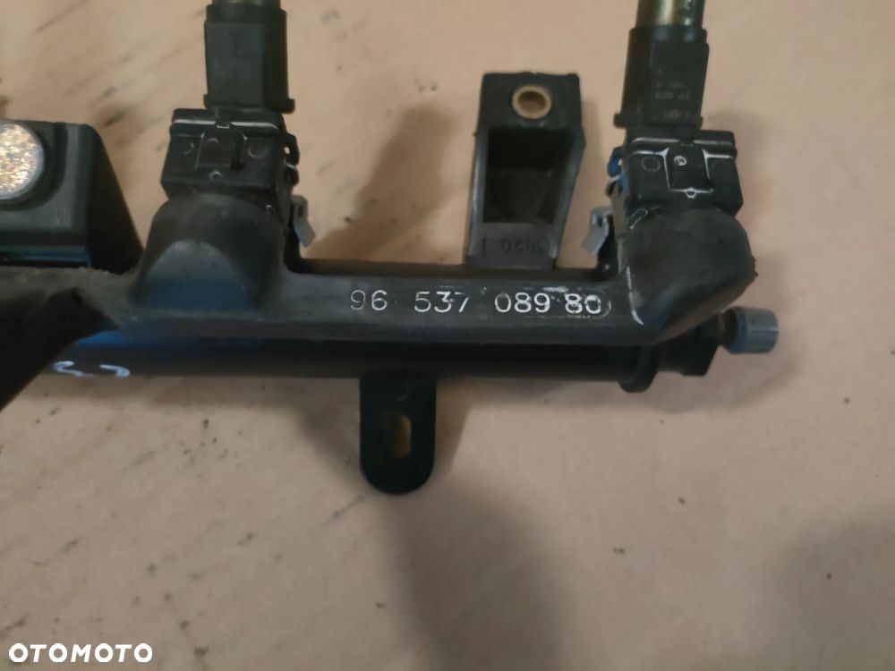 CITROEN C3 PLURIEL 1.1 LISTWA WTRYSKOWA WTRYSKIWACZE 9655833680 - 4