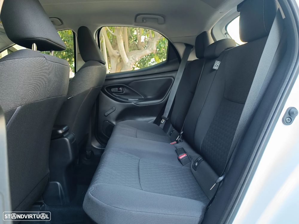 Toyota Yaris 1.5 HDF Comfort - 17