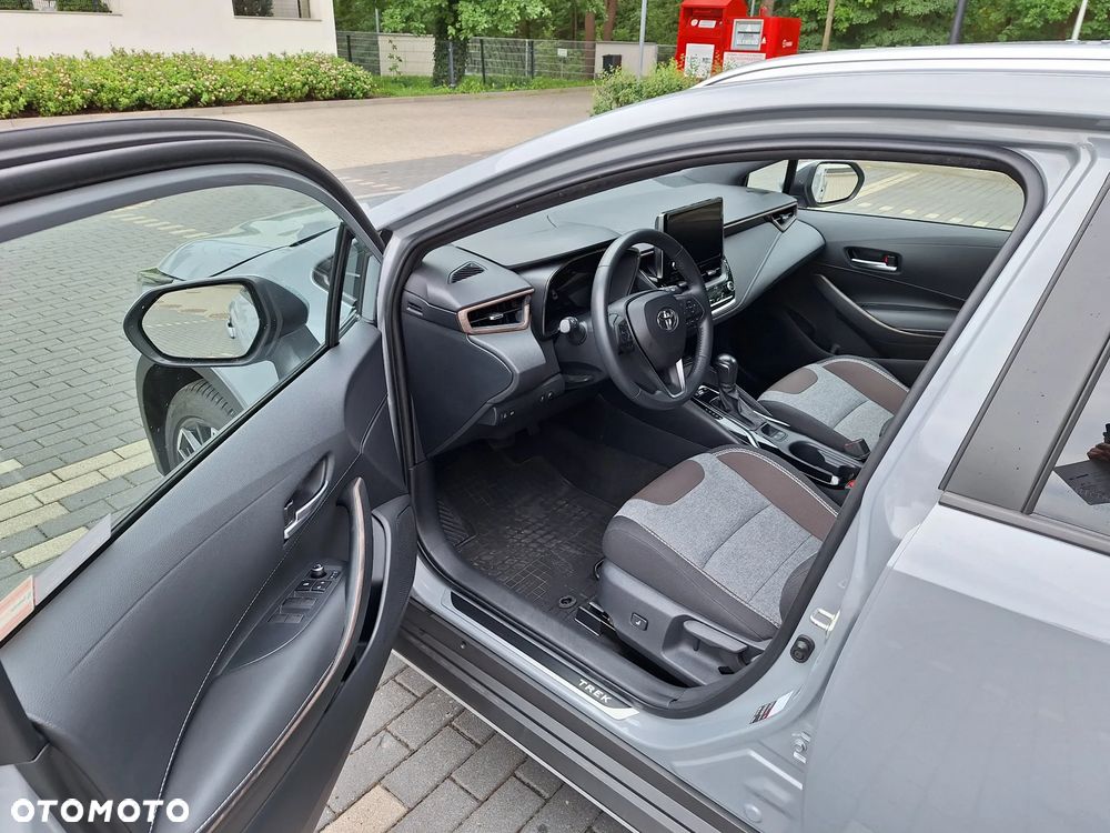 Toyota Corolla - 9