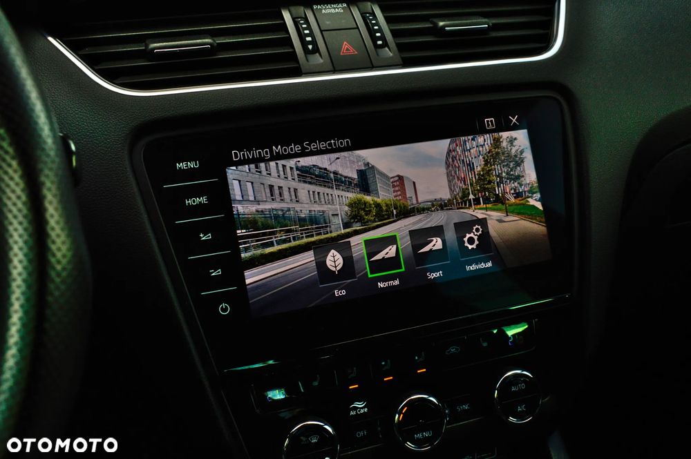 Skoda Octavia 2.0 TDI (Green tec) 4x4 DSG RS - 25