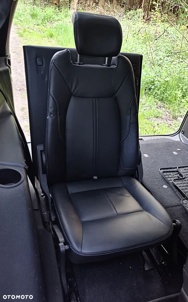 Ford Galaxy 2.0 TDCi Ghia - 22