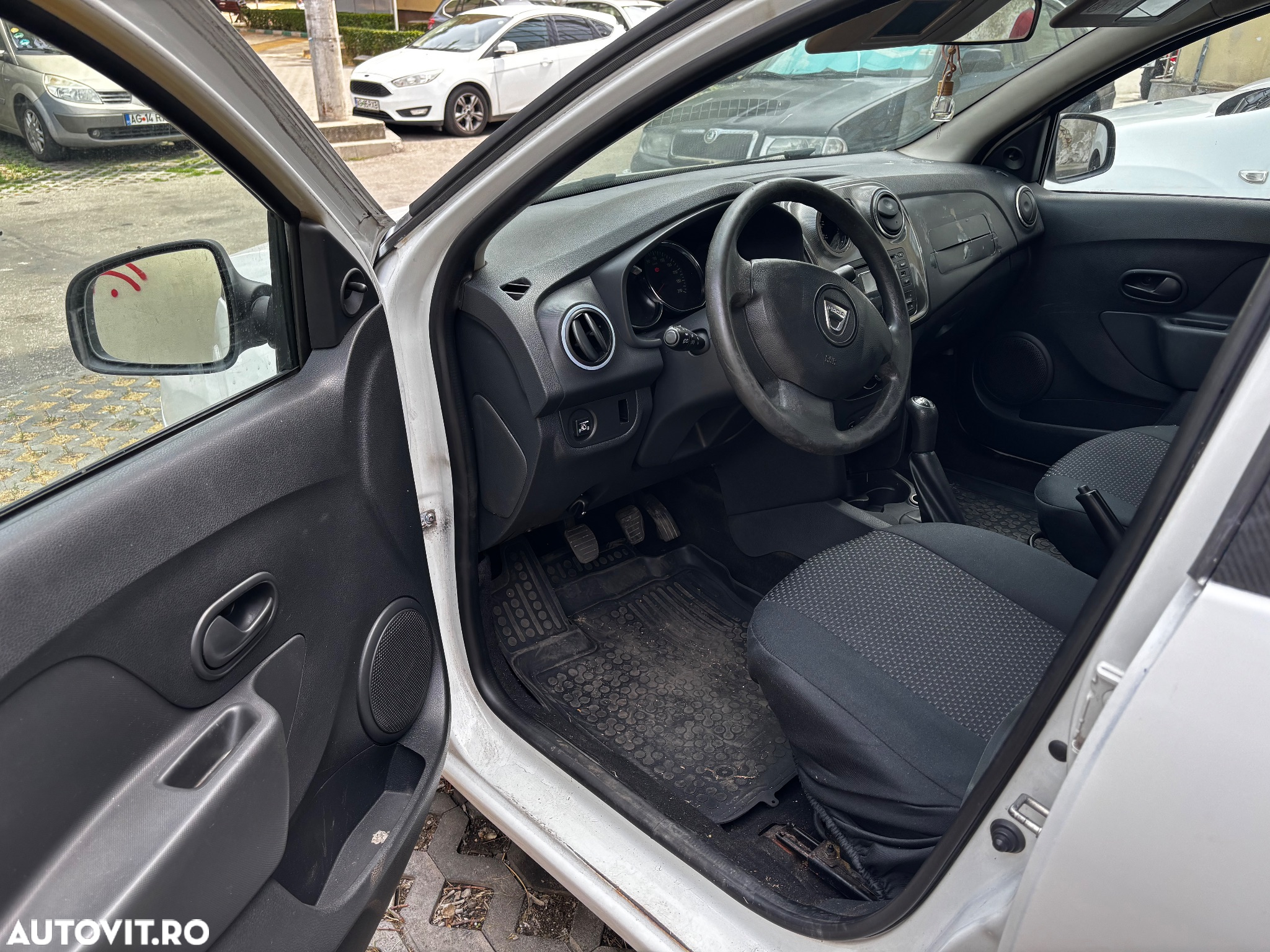 Dacia Logan - 5