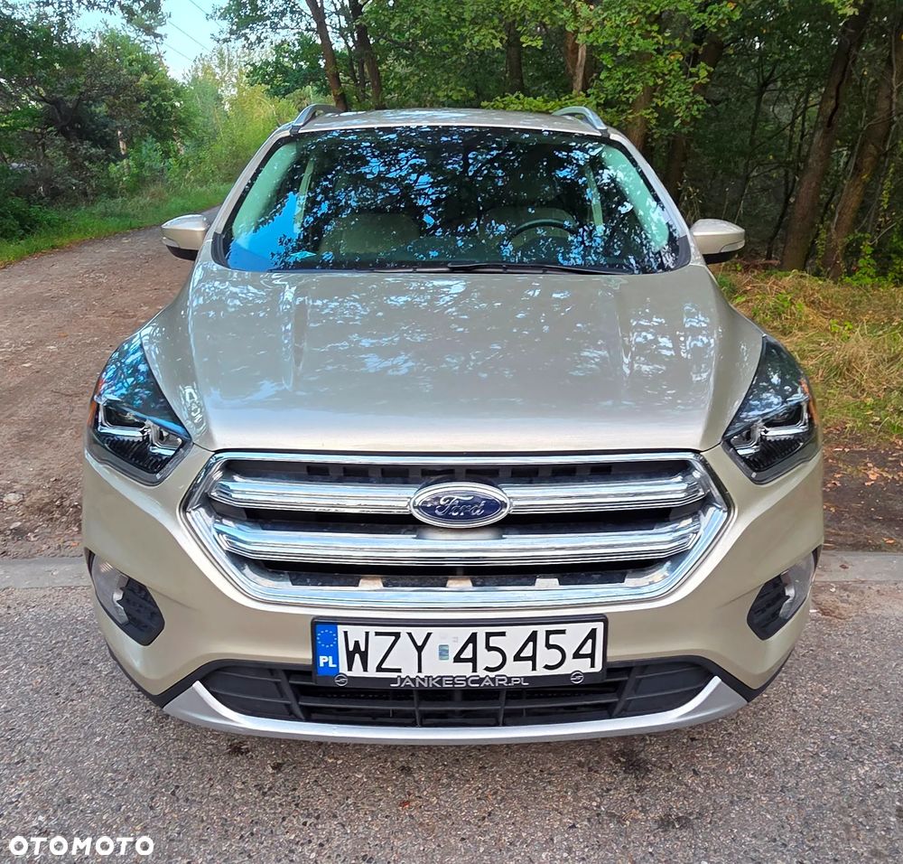 Ford Escape 2.0 EcoBoost AWD Titanium - 5