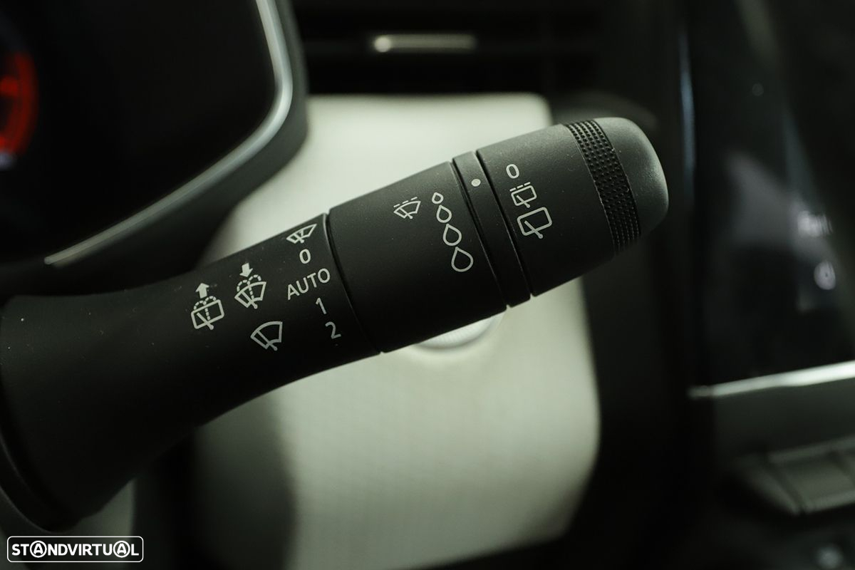 Renault Clio 1.0 TCe Techno Bi-Fuel - 18