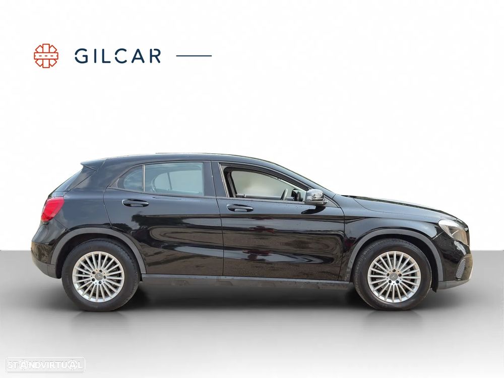 Mercedes-Benz GLA 180 (CDI) d - 18
