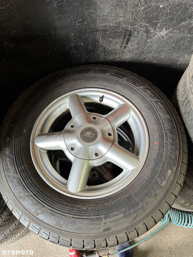 225/70x15c Nexen - 3