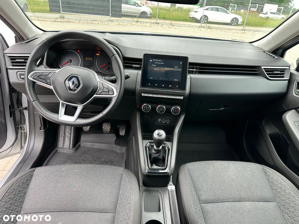 Renault Clio - 12
