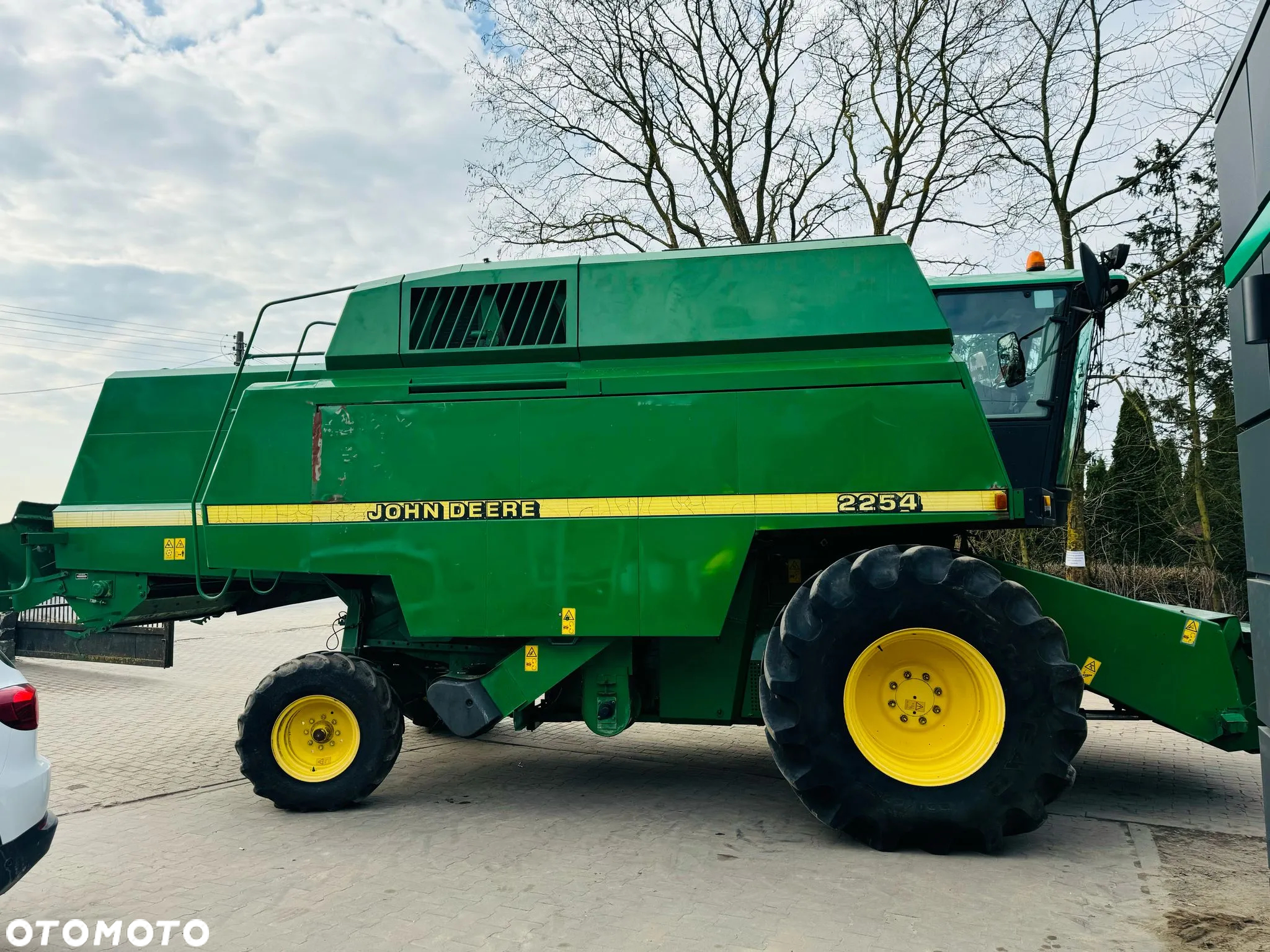 John Deere 2254 - 4