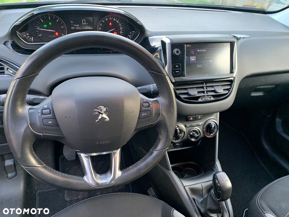 Peugeot 208 1.6 BlueHDi Active S&S - 23