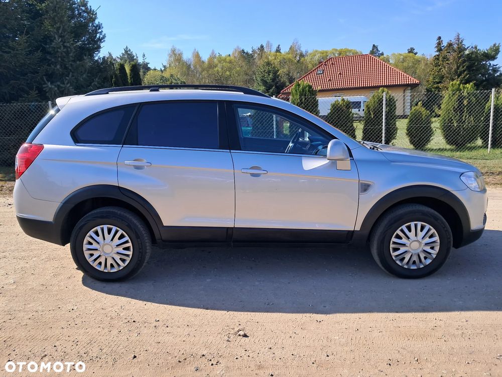 Chevrolet Captiva 2.4 2WD 5 Sitzer LS - 9
