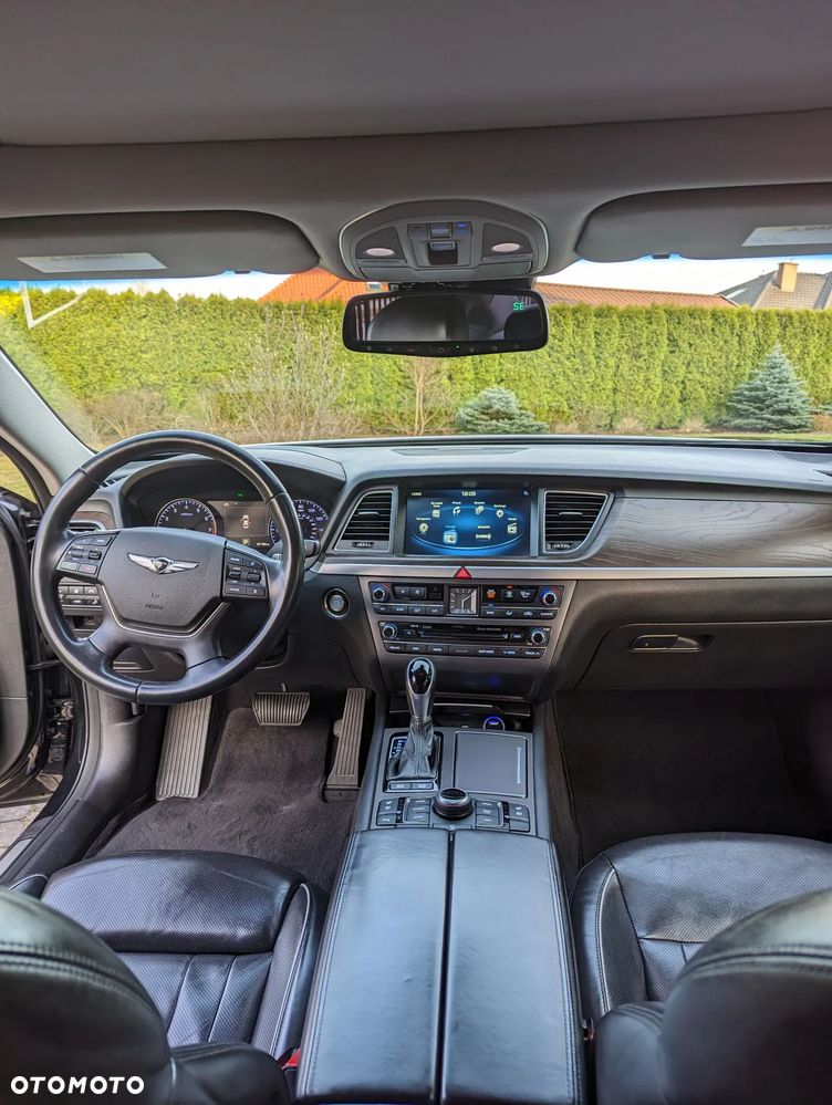 Genesis G80 - 8