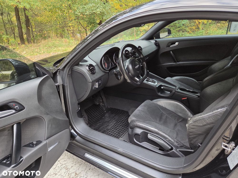 Audi TT Coupé - 8