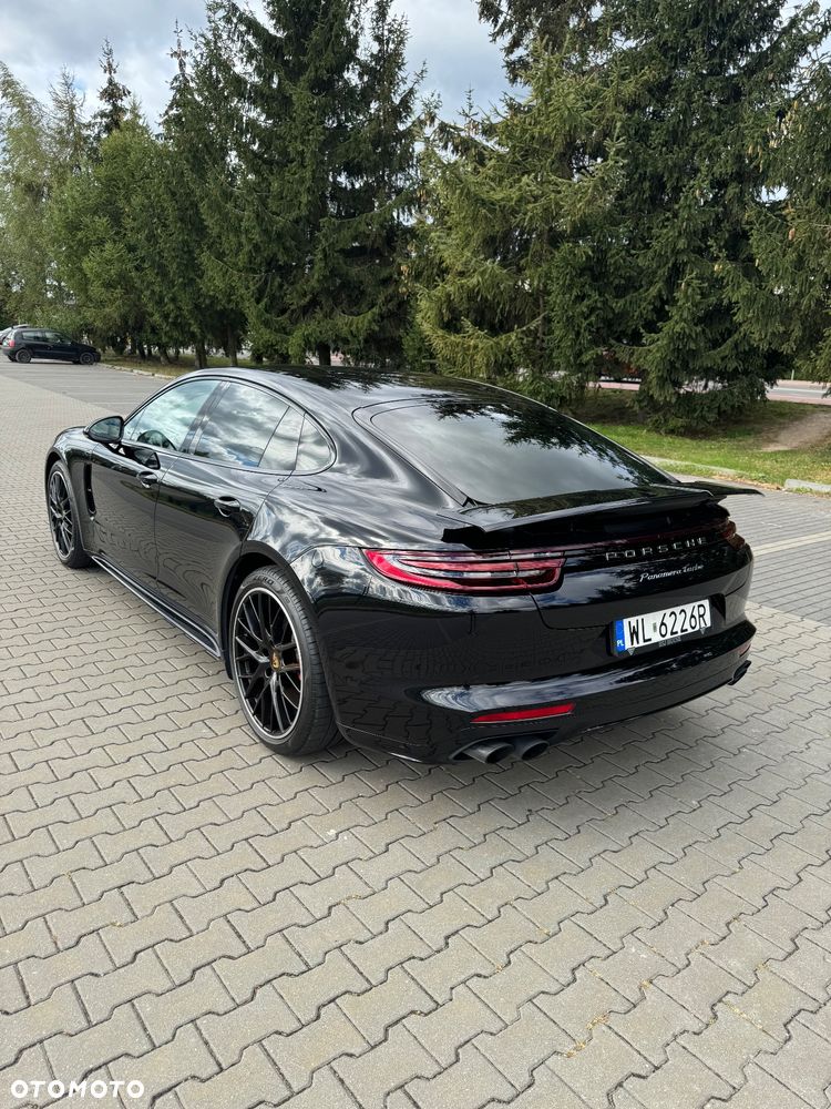 Porsche Panamera Turbo - 6