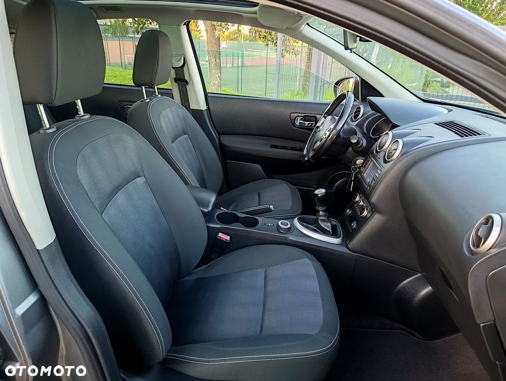 Nissan Qashqai 2.0 4x4 Tekna Premium - 24