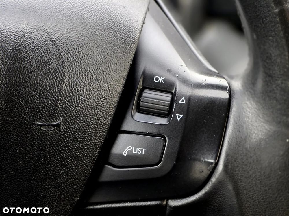 Peugeot 208 PureTech 82 Start & Stop Style - 22