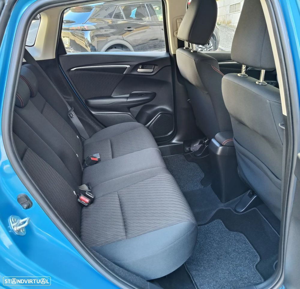 Honda Jazz 1.5 i-VTEC Dynamic+Conn.Navi - 24
