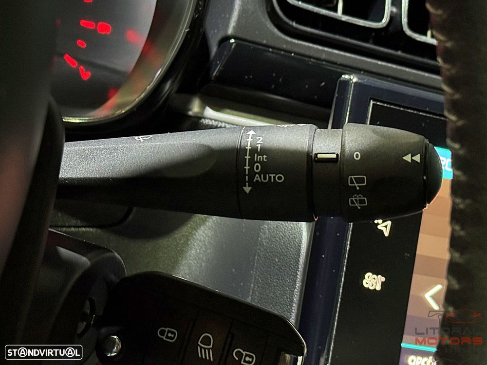 Citroën C3 1.2 PureTech Shine EAT6 - 23