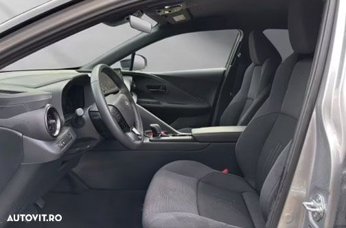 Toyota C-HR 1.8 Hybrid Team Deutschland - 5