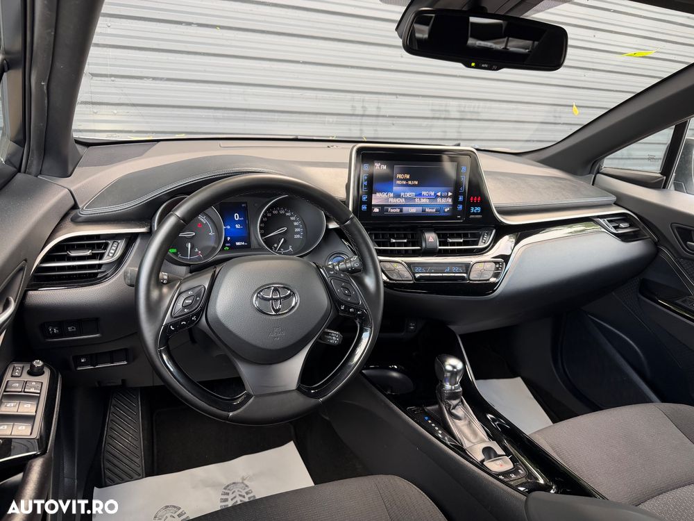 Toyota C-HR Style - 11