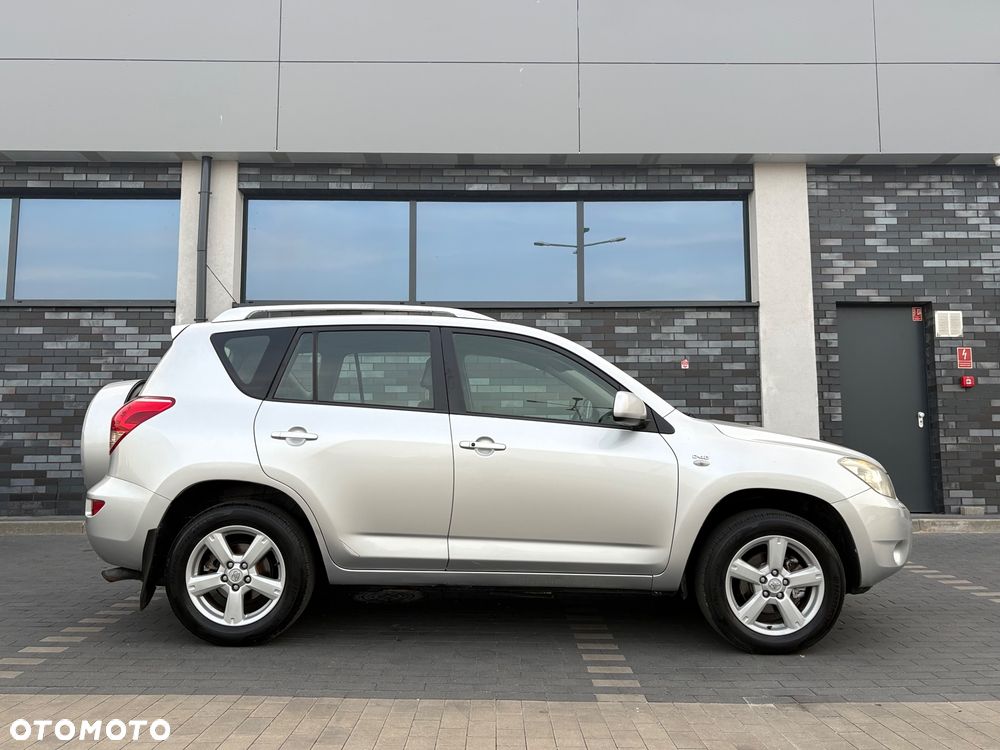 Toyota RAV4 2.2 D-4D Luna - 3