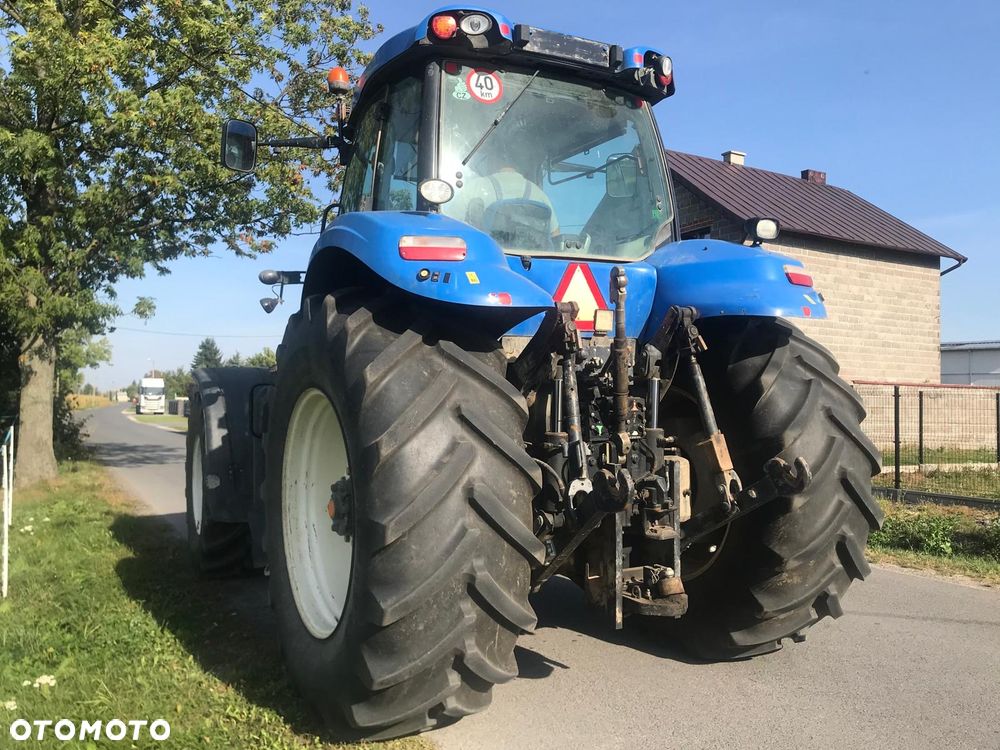 New Holland T8 - 12