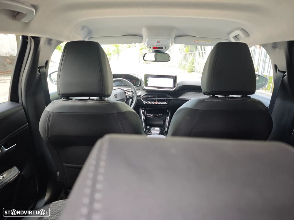 Peugeot e-208 Allure - 46