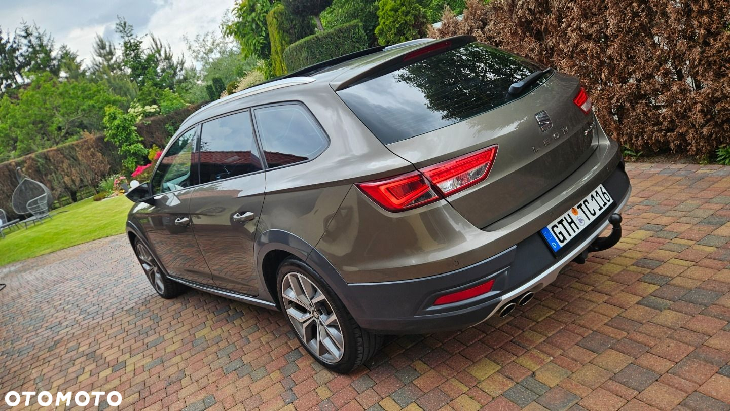 Seat Leon 2.0 TDI X-Perience S&S 4Drive DSG - 9