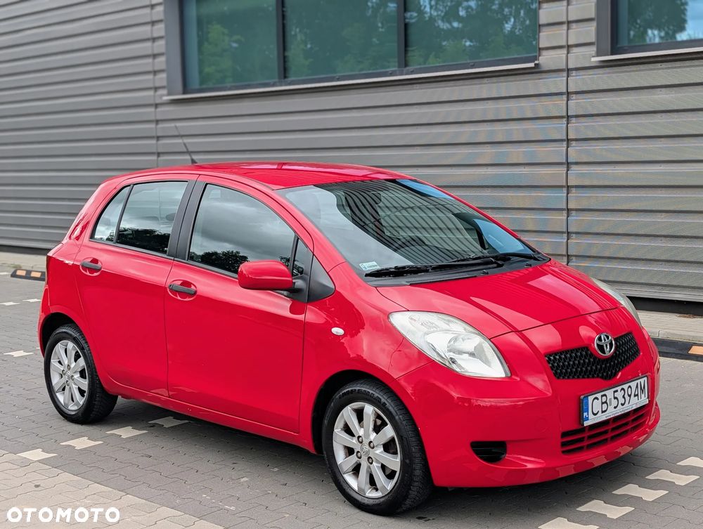 Toyota Yaris 1.3 Luna A/C - 1