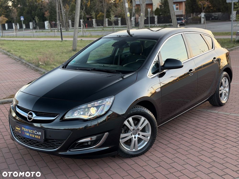 Opel Astra 1.4 Turbo Cosmo - 2