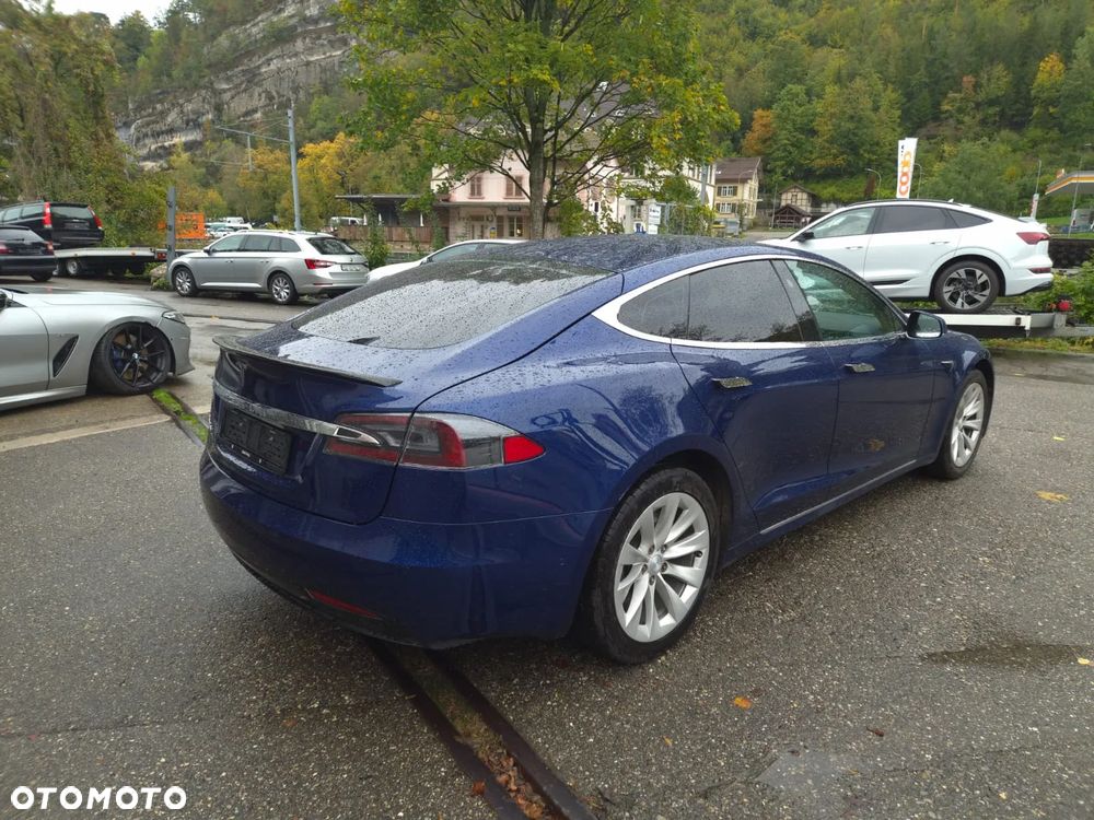 Tesla Model S Standard - 5