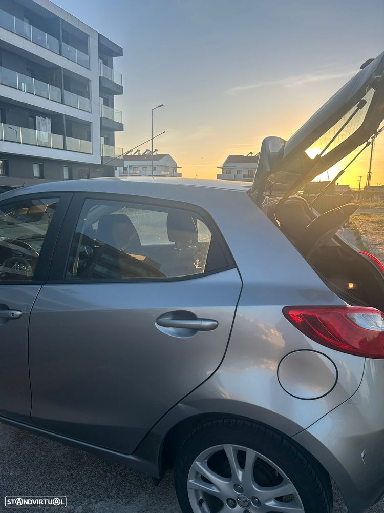 Mazda 2 1.3 MZR 90th Anniversary - 11