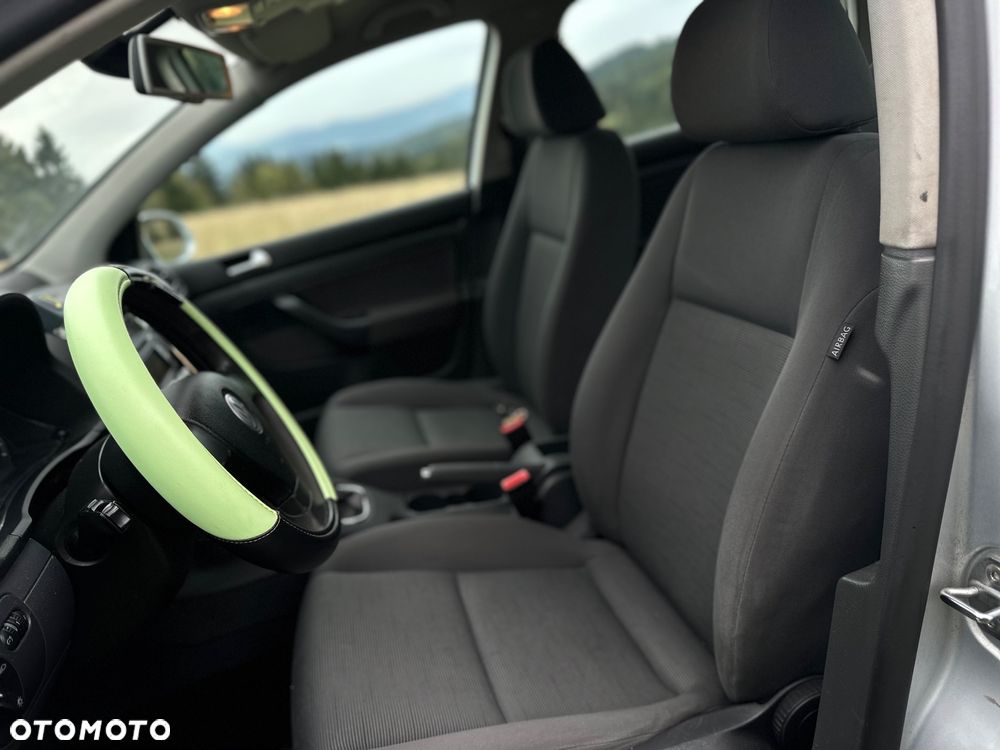 Volkswagen Golf V 1.9 TDI Comfortline - 12