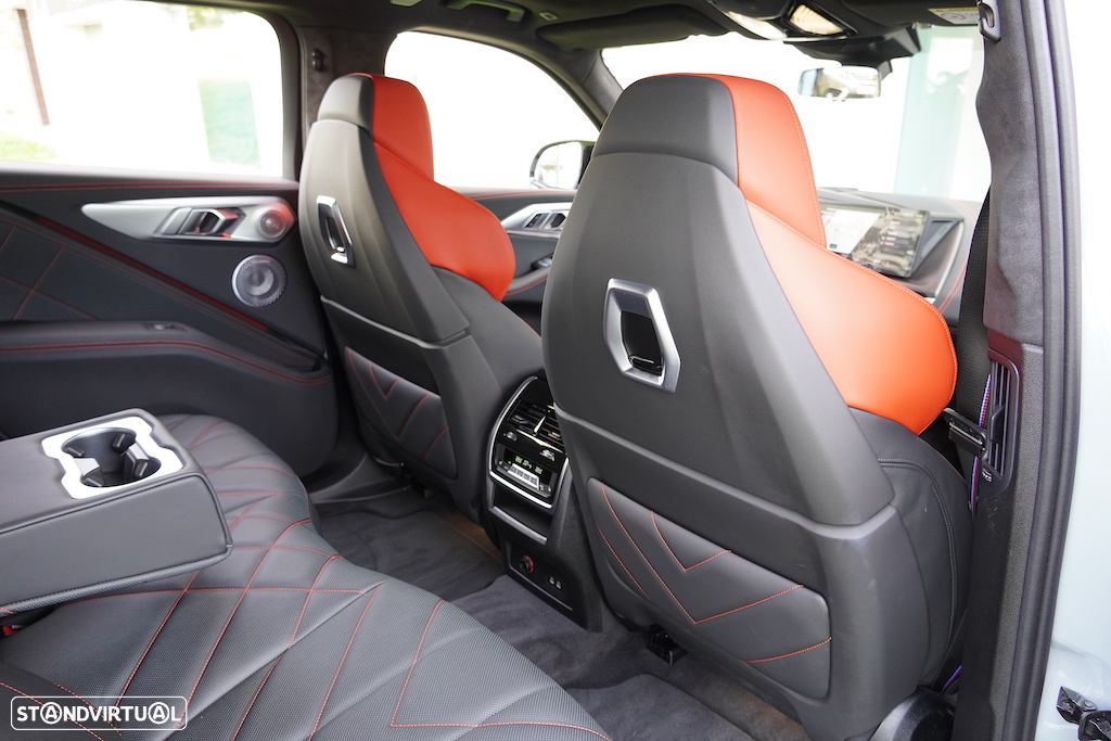 BMW XM Label Red - 23