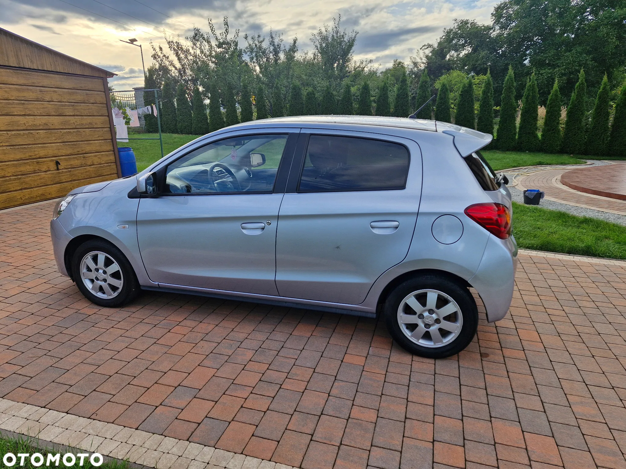 Mitsubishi Space Star 1.2 AS&G Intense - 9