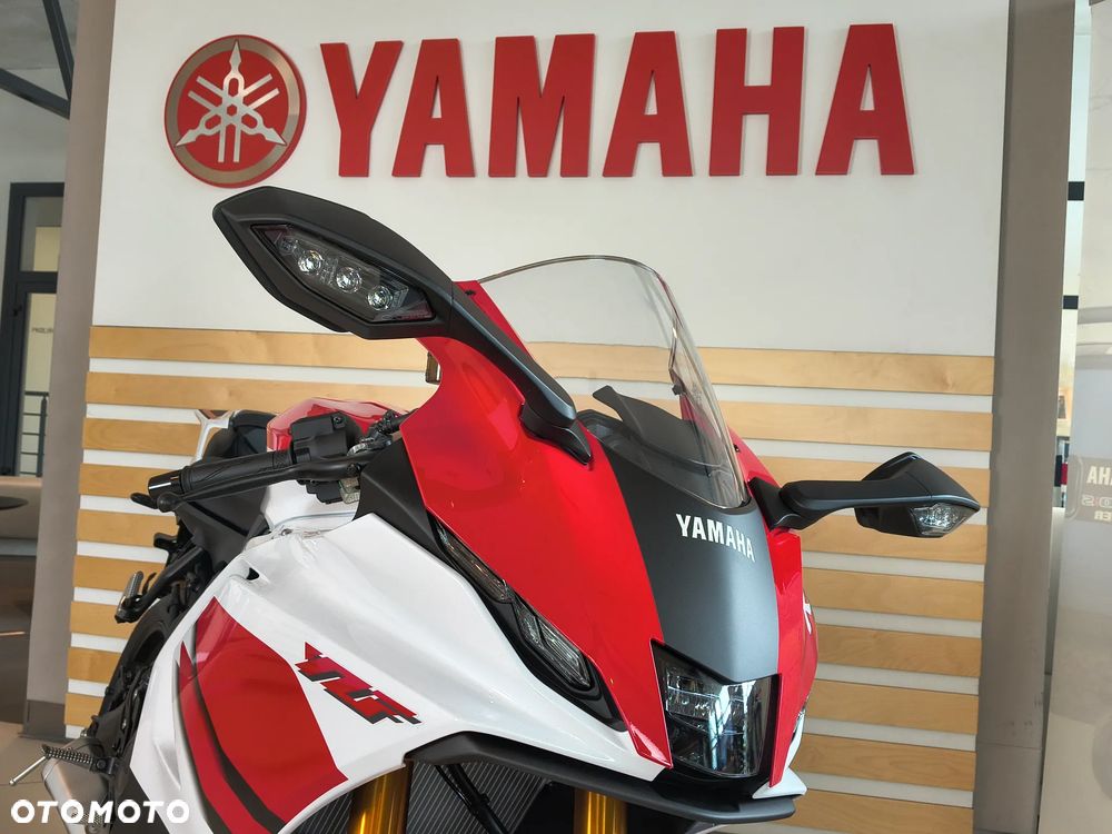 Yamaha YZF - 7