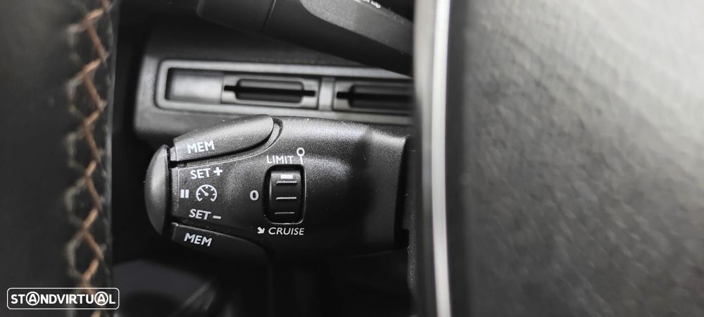 Peugeot 3008 1.5 BlueHDi GT Line - 32