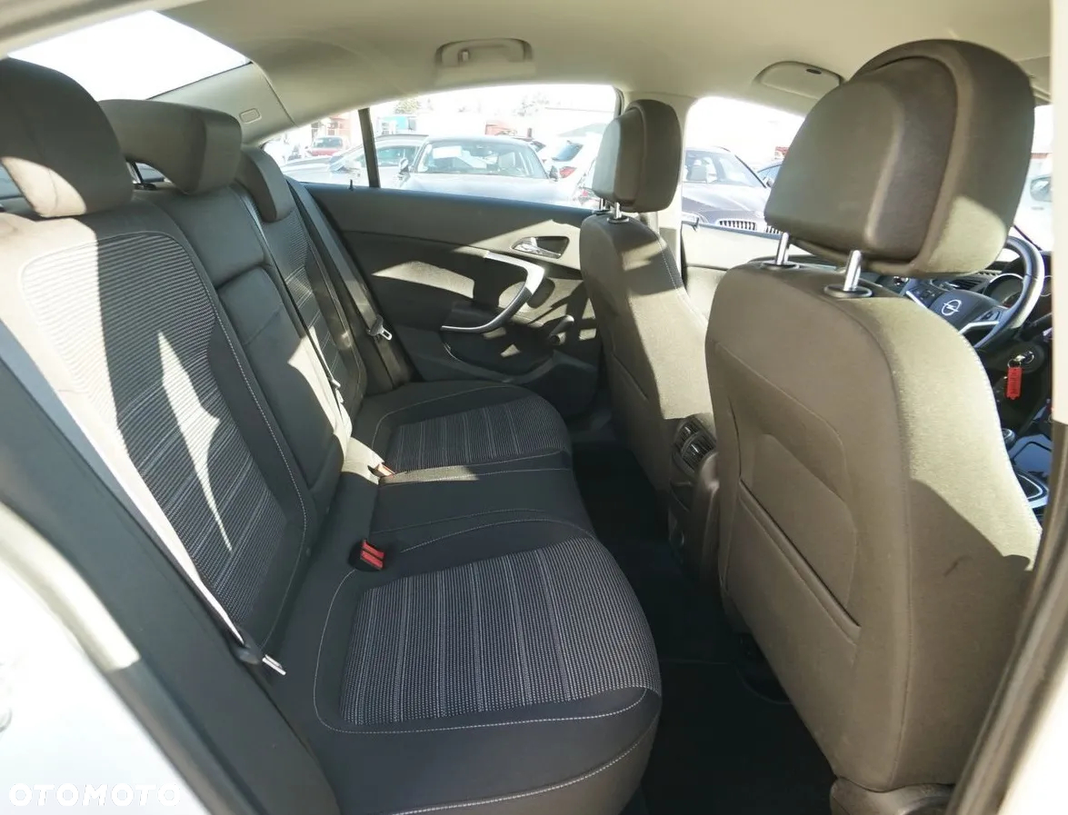 Opel Insignia 1.6 Turbo Sport - 6