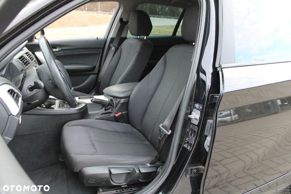 BMW Seria 1 - 21