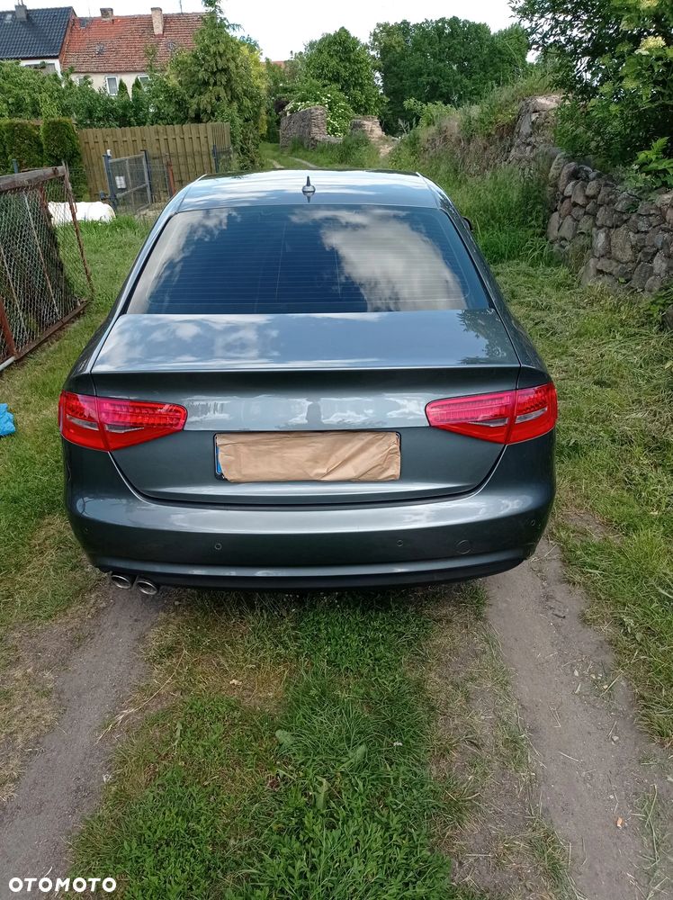 Audi A4 Limousine 2.0 TDI DPF clean diesel multitronic S line Sportpaket - 22