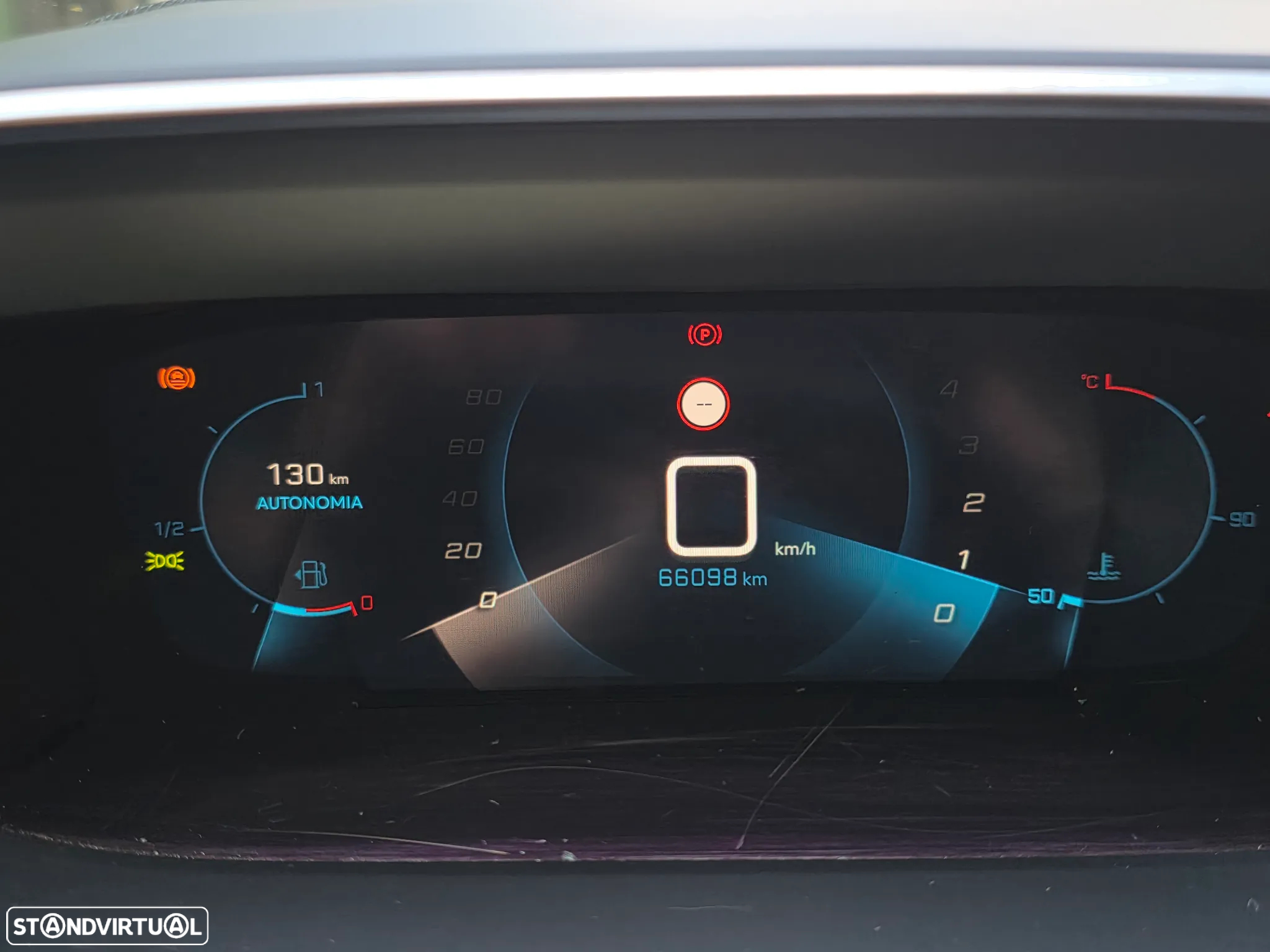 Peugeot 2008 1.2 PureTech Allure - 11