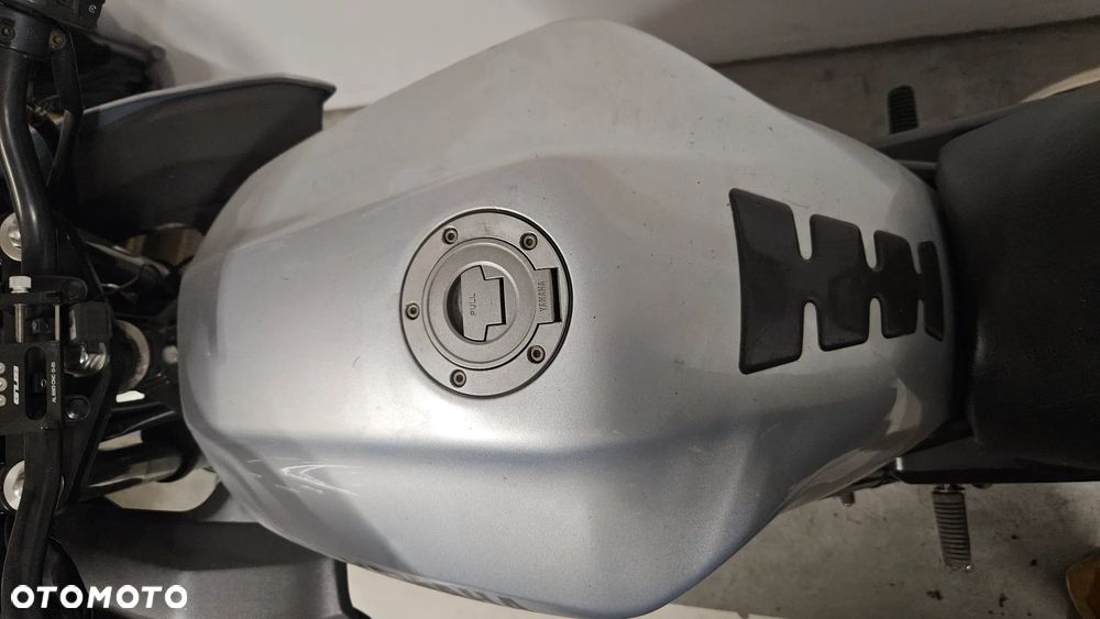 Yamaha FZS - 38