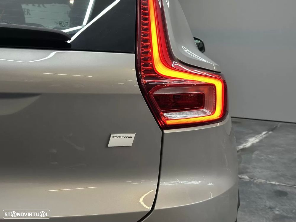 Volvo XC 40 Recharge Core - 10