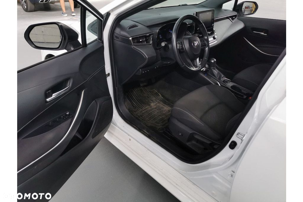 Toyota Corolla 1.8 Hybrid Comfort - 6
