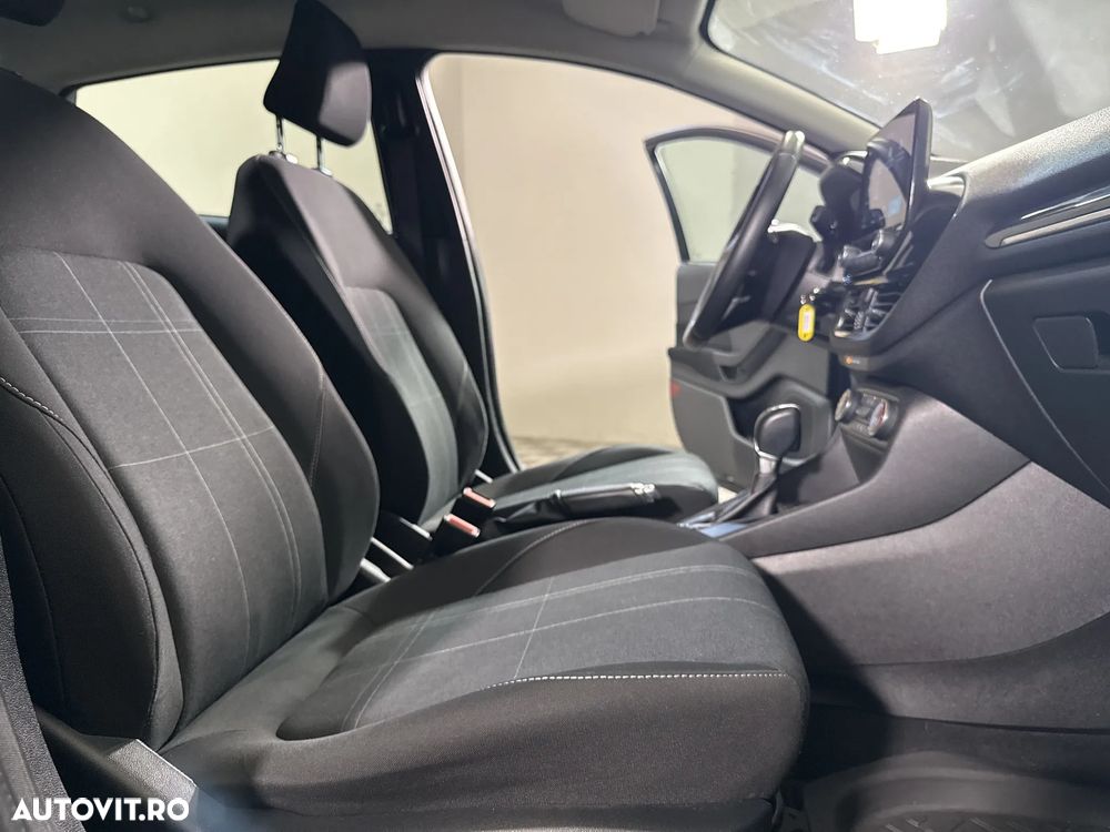 Ford Fiesta - 12