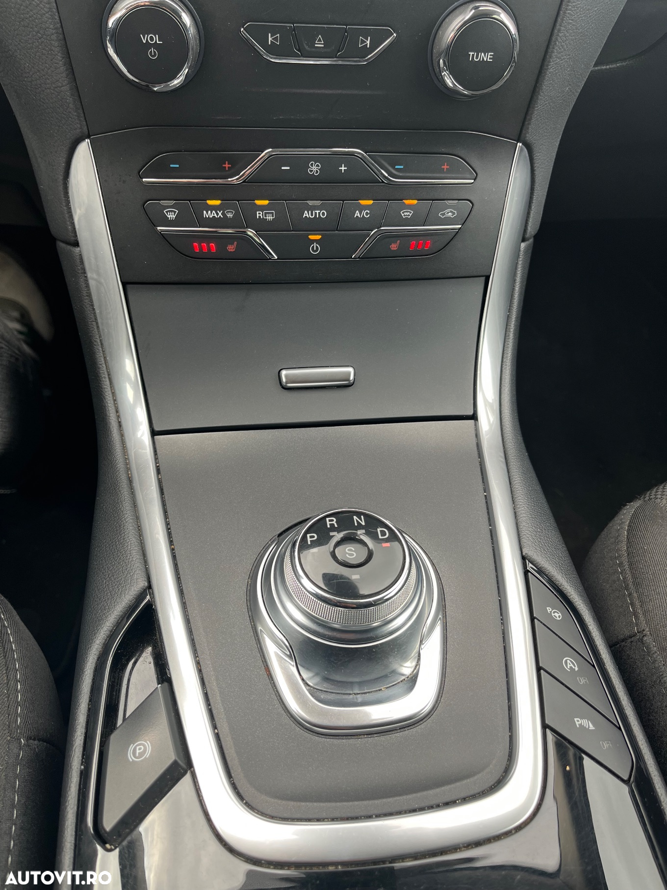 Ford S-Max 2.0 TDCi Powershift Titanium - 27