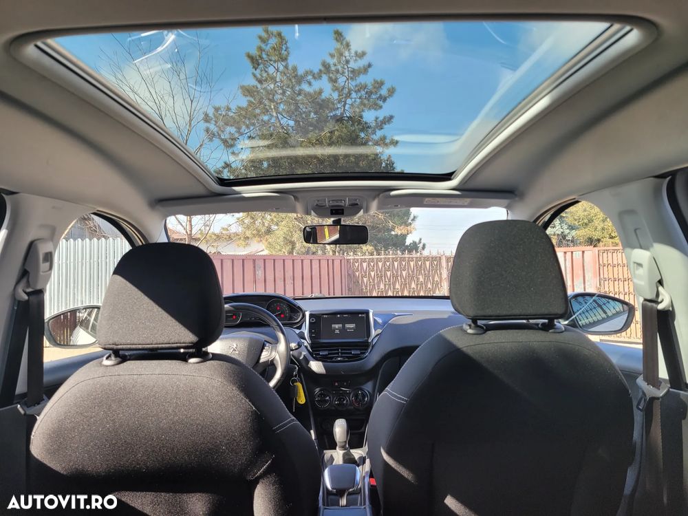 Peugeot 2008 PureTech 110 Stop&Start Style - 8