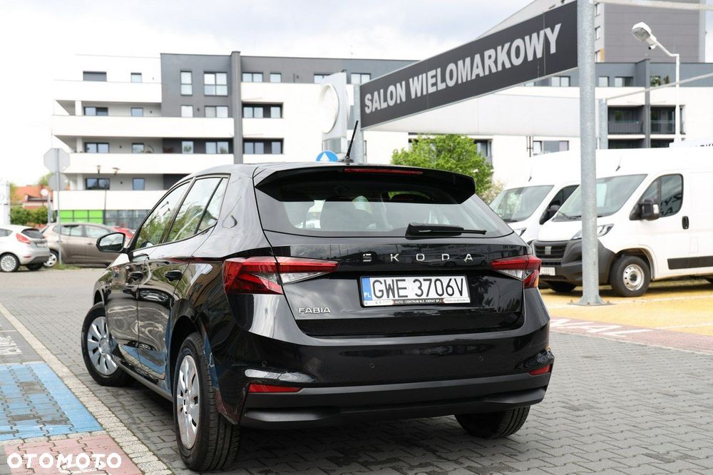 Skoda Fabia - 10