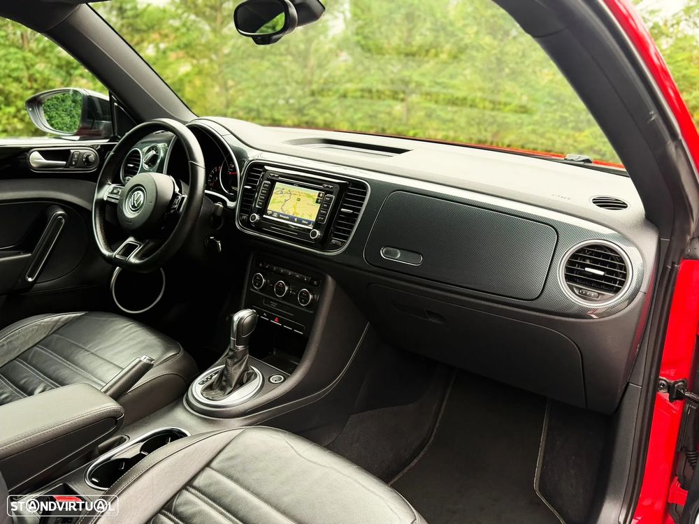 VW New Beetle 2.0 TSI Sport DSG - 22