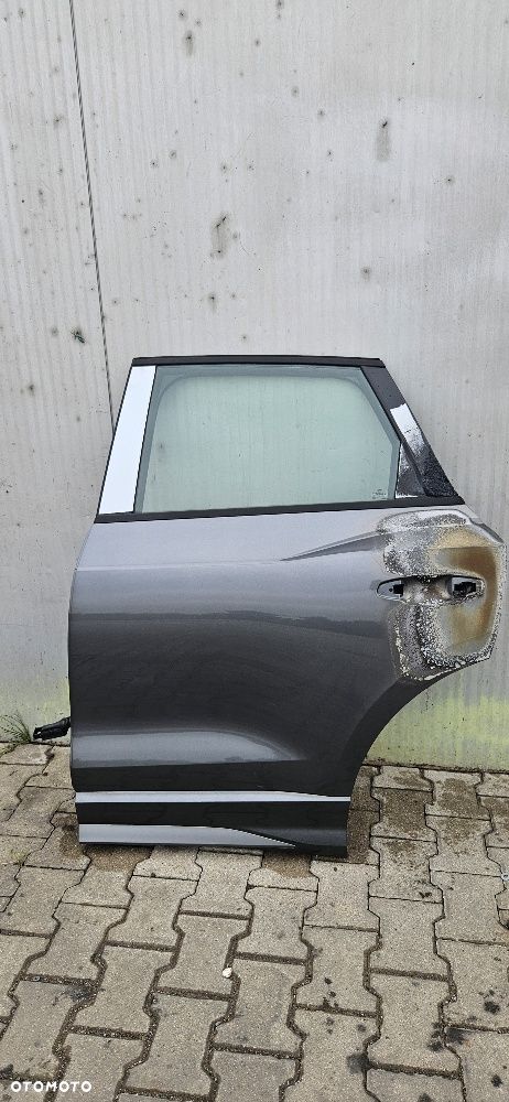 Audi Q3 83A Drzwi Lewy Tył Kolor LZ7S