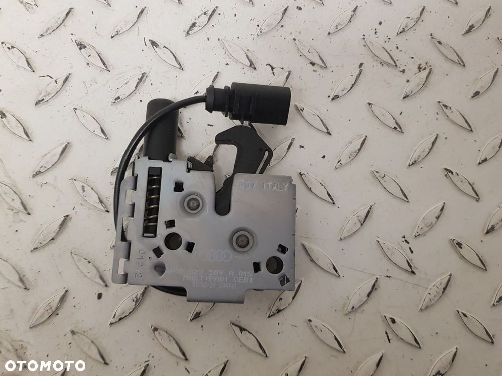 FABRYCZNIE NOWY ORYGINALANY ZAMEK RYGIEL MASKI POKRYWY SILNIKA AUDI A6 C8 A7 II 2  4k0823509a 17-25 - 3